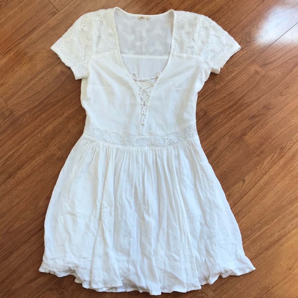 Hollister white dress. Never been worn!